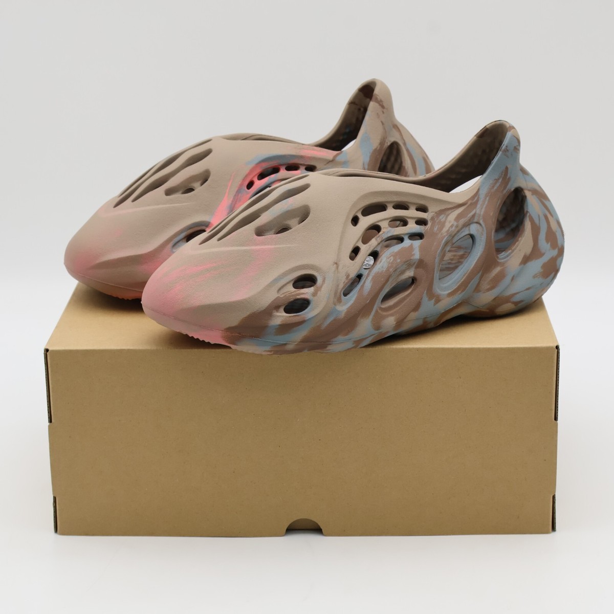 GY3969 adidas Yeezy Foam Runner Mx Sand Grey Brown Beige GY3969 adidas Yeezy Foam Runner Mx Sand Grey Brown Beige