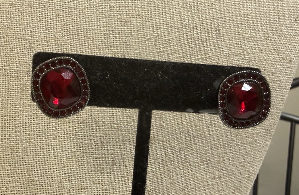 Authentic GIVENCHY red crystal square button post… - image 1