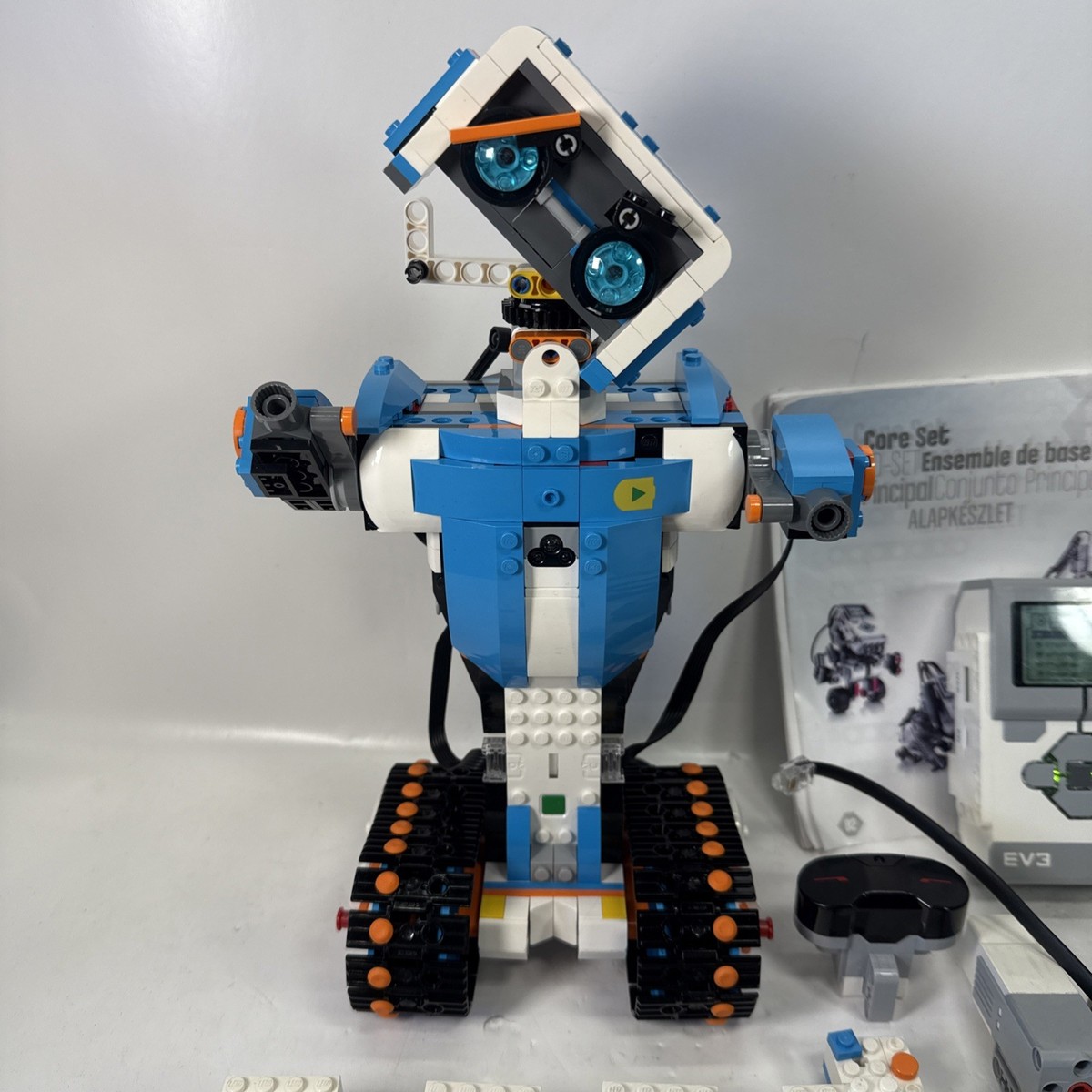 LEGO 17101 Boost Move Hubs + EV3 Brainstorm Servos Motors ETC