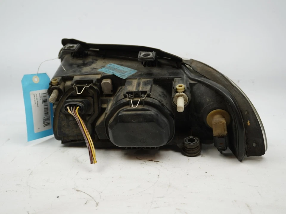 Phare droit occasion AUDI A4 I Phase 2 - 1.9 TDI 90ch - - Photo 4/4