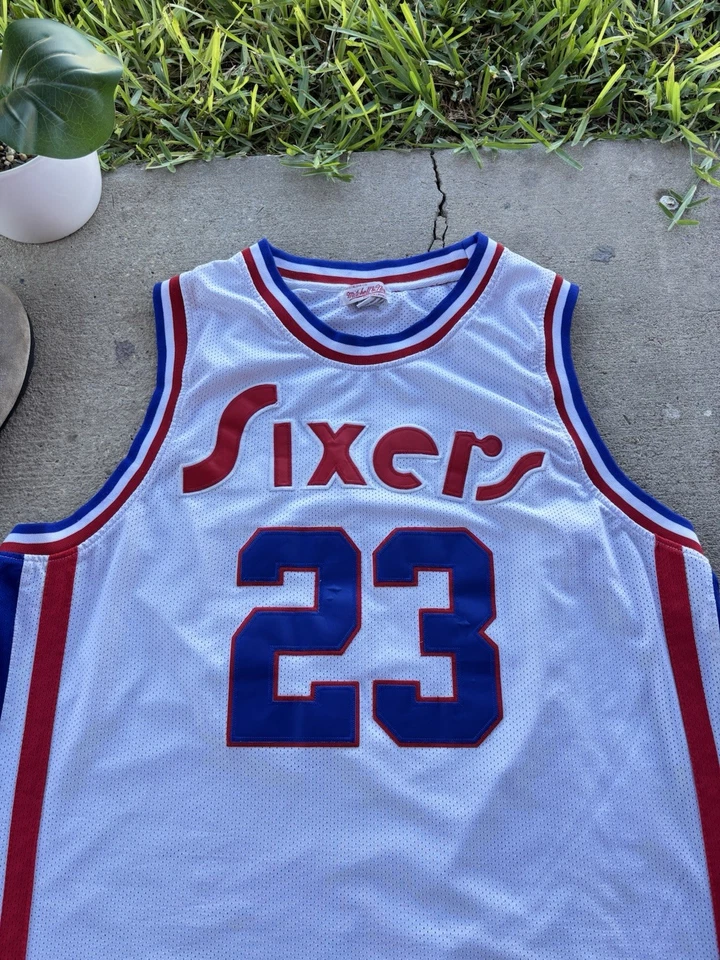 Camiseta 1975 Joe Jelly Bean Bryant Philadelphia 76ers Mitchell & Ness NBA tamanho 60 - Imagem 3 de 4