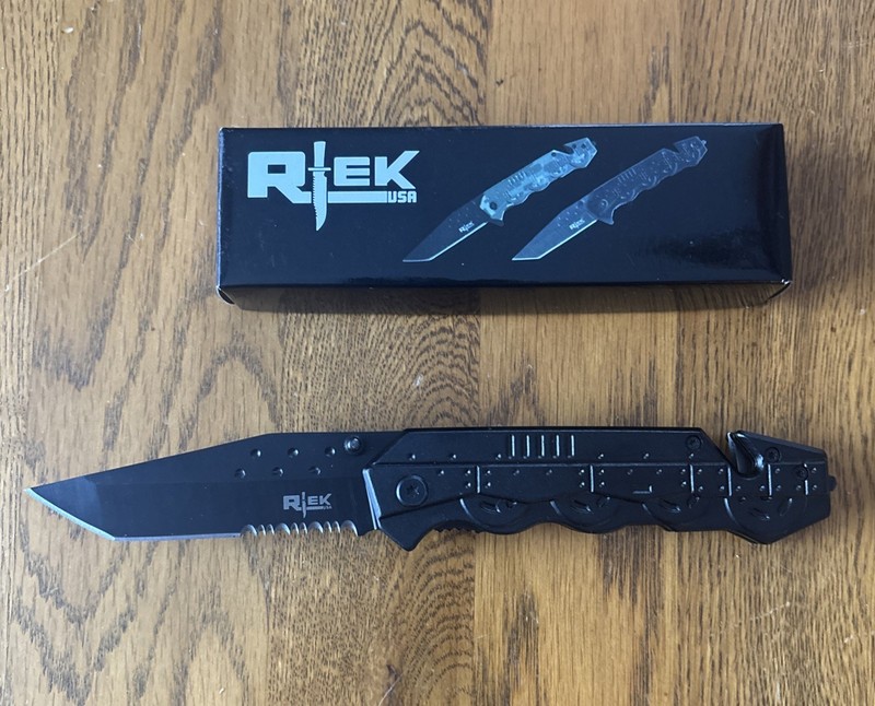Rtek Folding Tank Design Knife RT555-BK New In Box