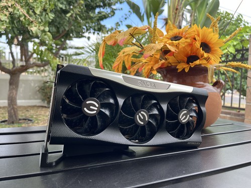 Tarjeta de gráficos EVGA NVIDIA GeForce RTX 3090 FTW3 Ultra 24 GB GDDR6X - Imagen 2 de 12