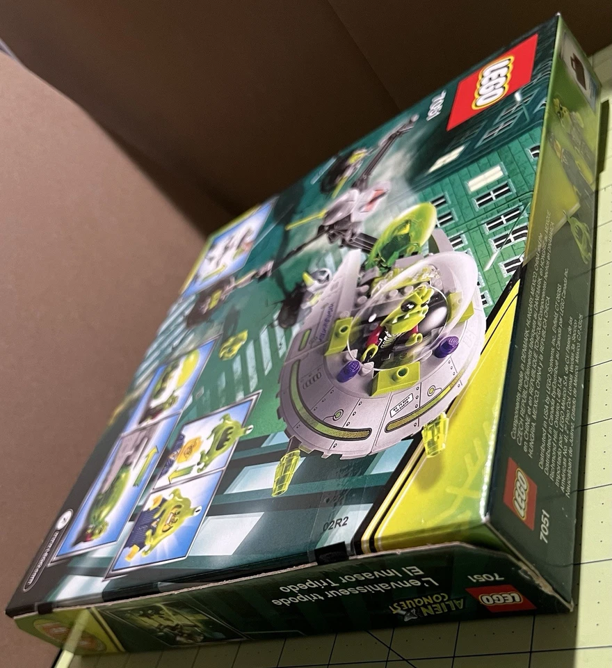 LEGO Alien Conquest: Tripod Invader (7051) - NISB - Image 3 of 3