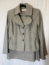 Suit Studio New York Grey Polyester Blend 2 Piece Skirt Suit Size 10P V27