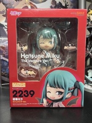 Hatsune Miku Nendoroid (#2239) w/ bonus - The Vampire Ver. (Good Smile Company)