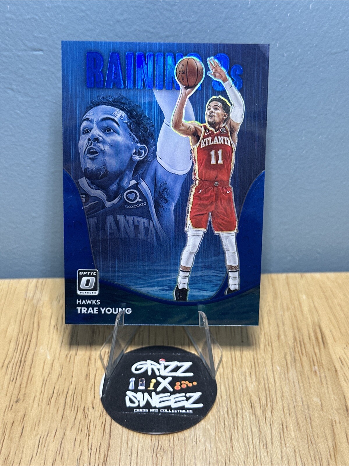 Rare 2022-23 Optic FOTL Trae Young #8 Raining 3s Blue Prizm #d 36/49 Hawks
