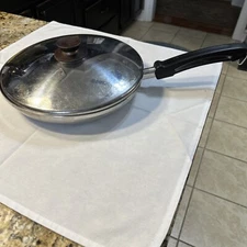 Magnalite Fry Pan Traditions by Magnalite 11" #3211 w/ Cover GHC