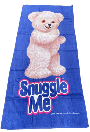 Vintage 1984 Snuggle Me Beach Towel - Picture 1 of 4