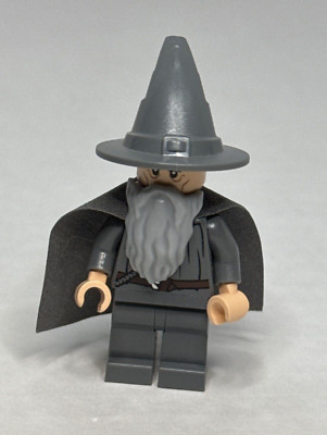 LEGO lor001 Minifigure - Gandalf the Grey - Wizard - The Lord of the Rings