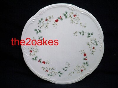Pfaltzgraff  WINTERBERRY Hot Trivet Cheese Plate Christmas Holly Berries