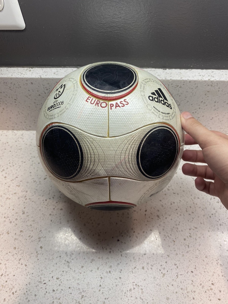 ADIDAS 2008 EUROPASS VIENNA OFFICIAL MATCH BALL TEAMGEIST | eBay ADIDAS 2008 EUROPASS VIENNA OFFICIAL MATCH BALL TEAMGEIST | eBay