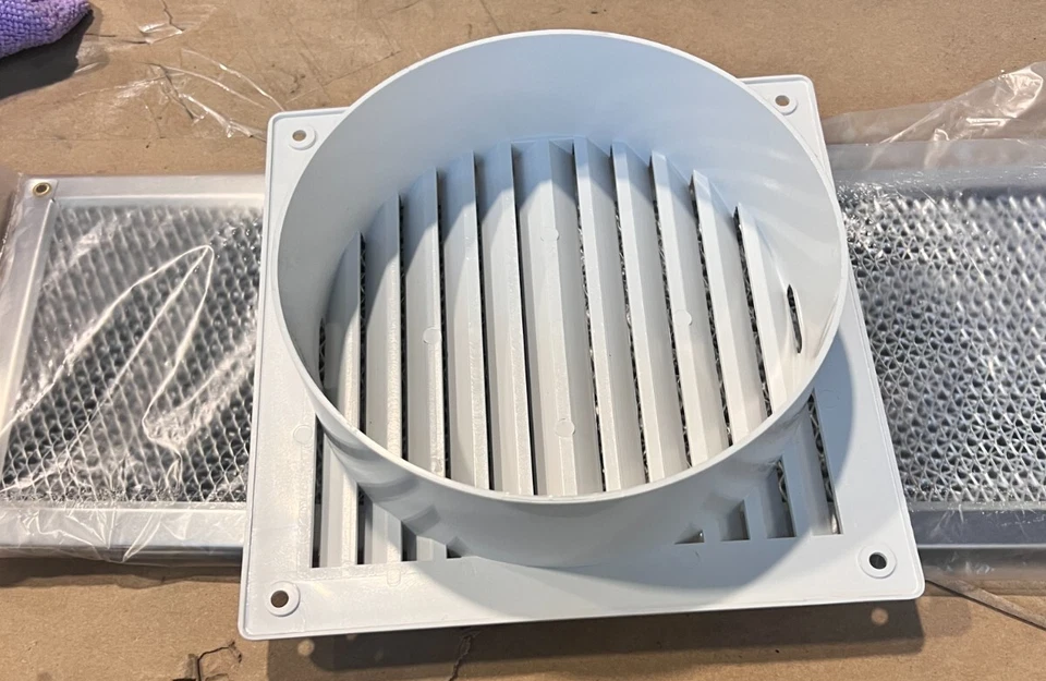 Zephyr ZRC8400A Recirculating Kit with Charcoal Filters WHITE - Image 3 of 4