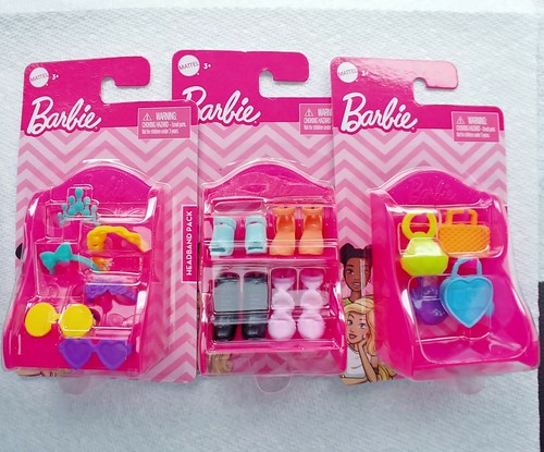 Paquete de 3 accesorios de moda para muñecas Barbie bolsos, zapatos, diademas con estante de tienda - Imagen 6 de 8