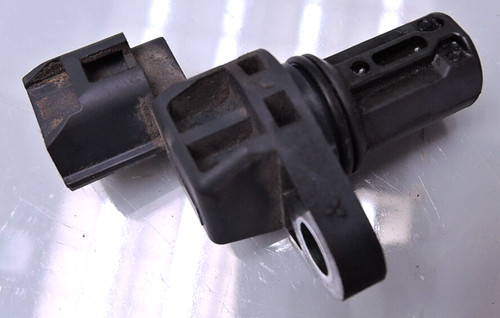 SUZUKI SWIFT III 3 / MZ 1,5 102PS / NOCKENWELLENSENSOR SENSOR NOCKENWELLE (IS75)