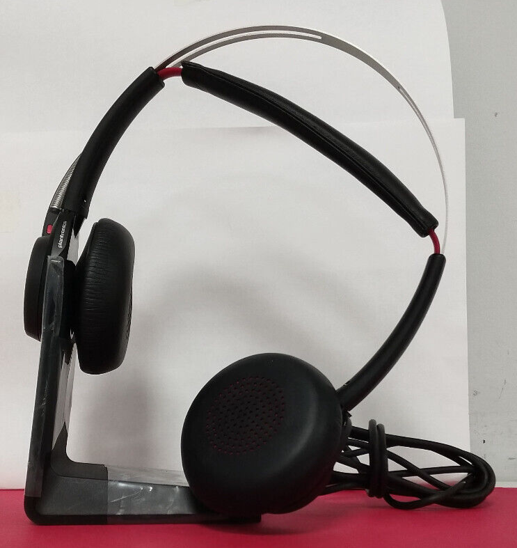 Plantronics Voyager Focus UC B825 Bluetooth Headset 203079 Plantronics Voyager Focus UC B825 Bluetooth Headset 203079