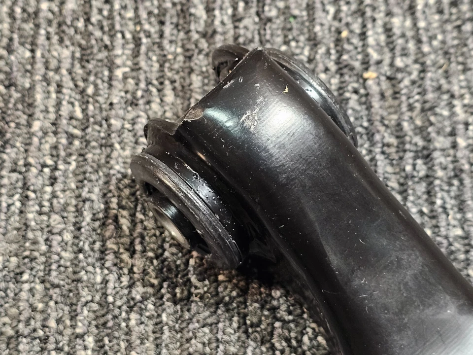 Professional Parts 5236682 61345282 Front Right Control Arm For 02-09 Saab 9-5 - Image 4 of 4