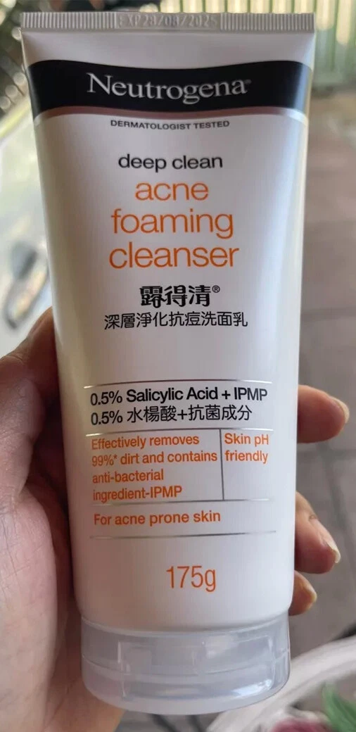 Neutrogena deep clean acne foam cleanser deals