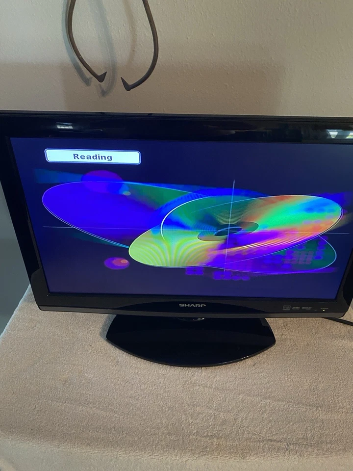 Vintage Sanyo Tv W/ Built In DVD Player Tested Working No Remote - Image 2 of 4