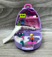 POLLY POCKET VINTAGE 1996 SNOW MOUNTAIN VACATION FUN BLUEBIRD TOYS NEAR COMPLETE