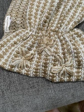 Cold Water Creek Beige Chunky Pull Through Scarf With Flower Design End VGUC