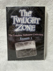 未使用・未開封品) Twilight Zone: Season 1 - Definitive Edition
