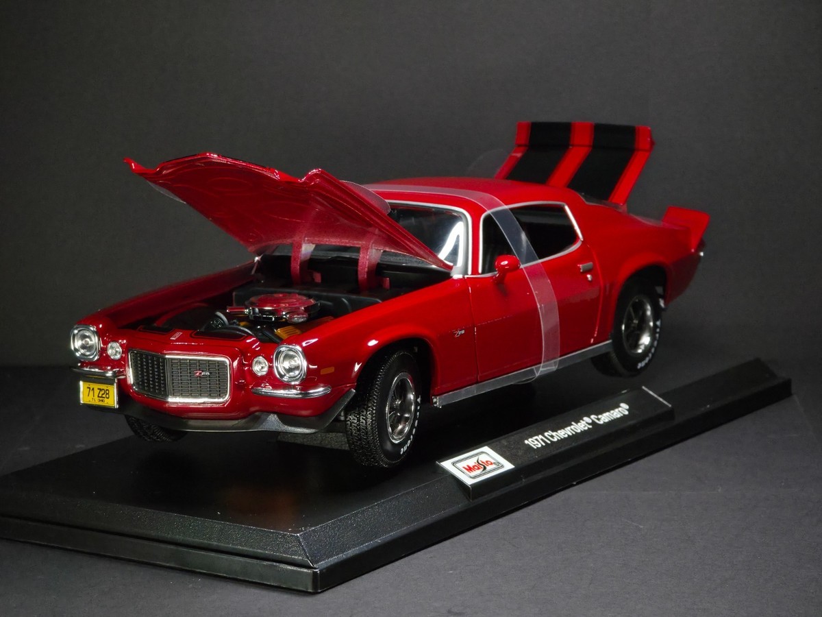 希少 Maisto マイスト 1/18 1971 CAMARO カマロ シルバー Maisto Chevrolet Camaro 1971 1:18 gray - collectible car