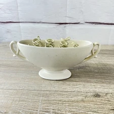 Vtg Two Handled Mantle Vase Cream Off-White With Wire Flower Holder