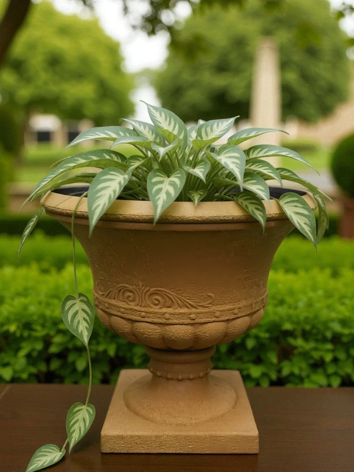 Large Ornamental Garden Urn Planter 18 L Rustic Brown – Premium Outdoor Feature - Image 4 of 4