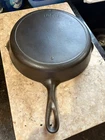Vintage Lodge cast iron Skillet No.8 Arc Logo Single Notch 1930’s Raised 8