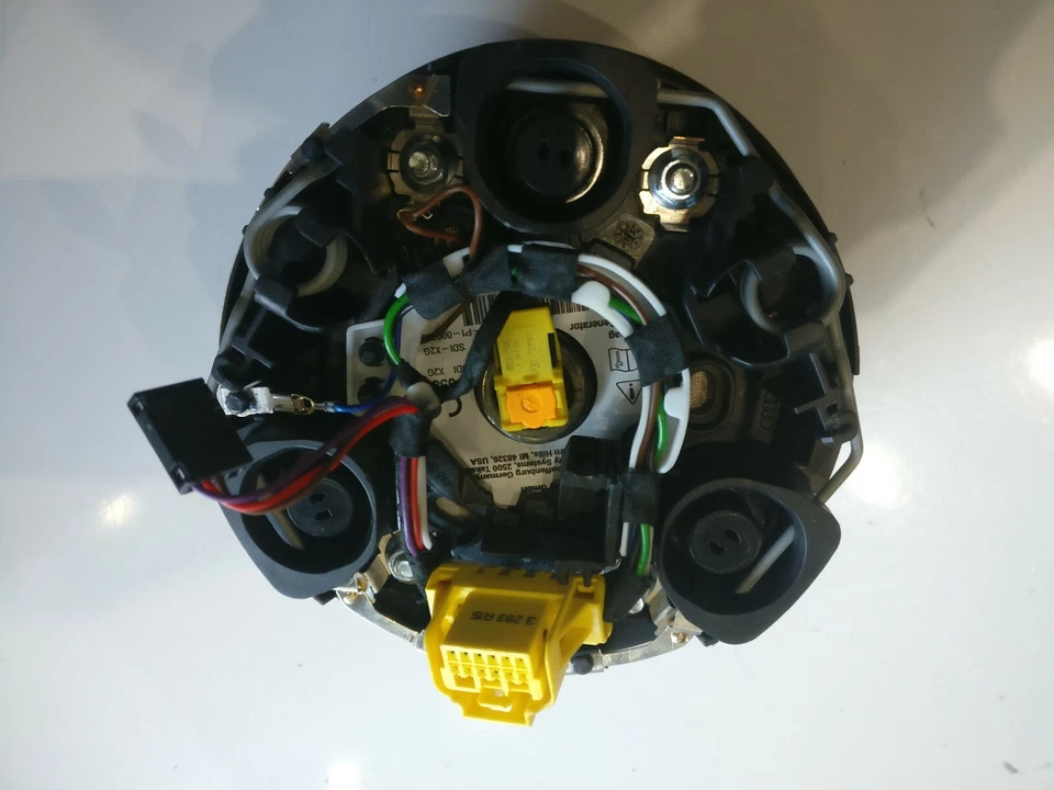 AIRBAG VOLANT AIRBAG AUDI A3 8V FACELIFT 2016- 8V0 880 201 / Q2 81A - Immagine 3 di 3