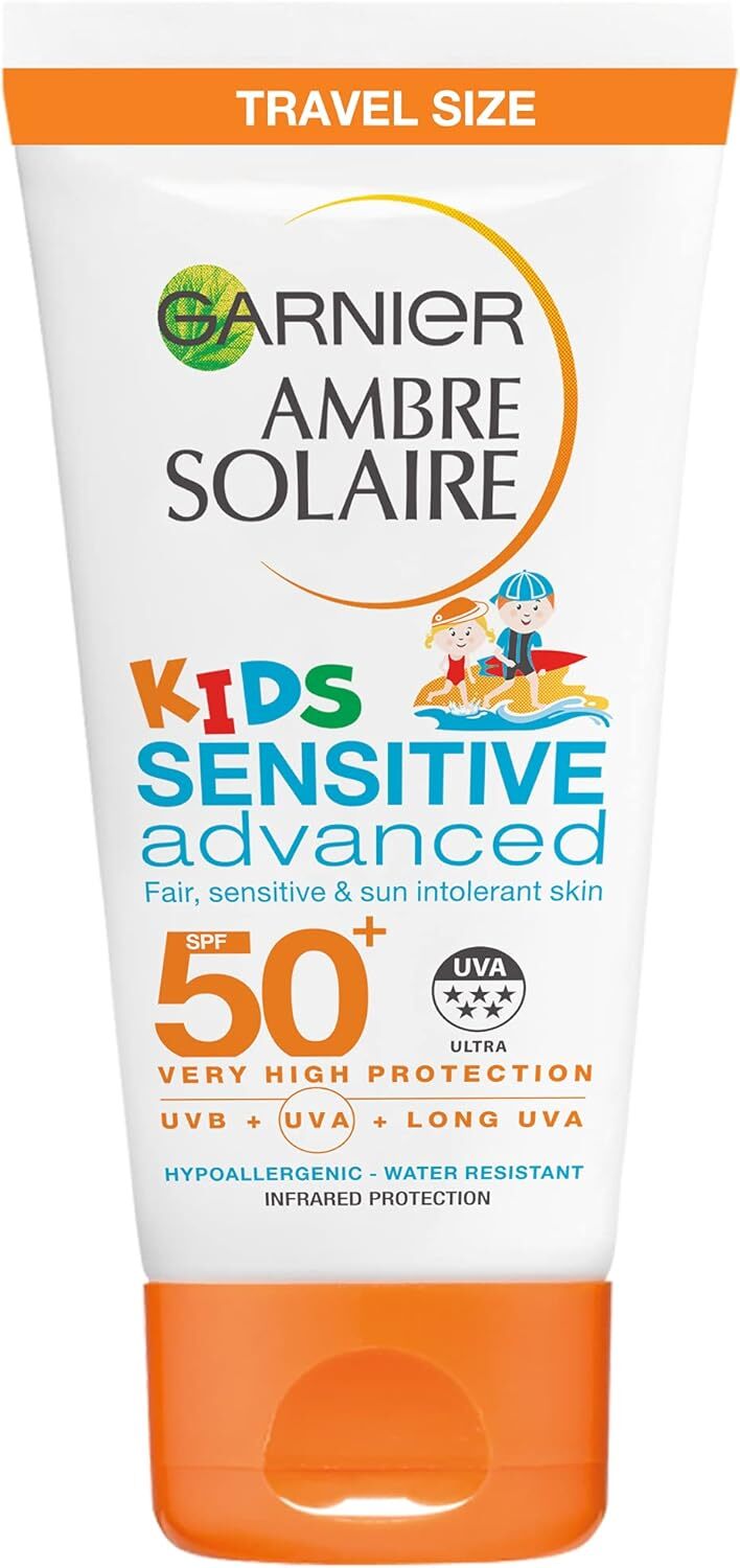 Солнцезащитный крем для путешествий Garnier Ambre Solaire Kids Sensitive Sand Resistant SPF50+, Hig