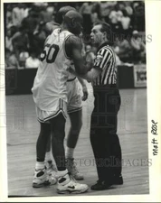 Press Photo Randy Livingston of Newman, arguing a call with a referee