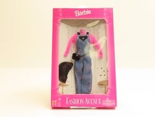 Mattel 14980 Barbie Fasion Avenue Outfit NIB