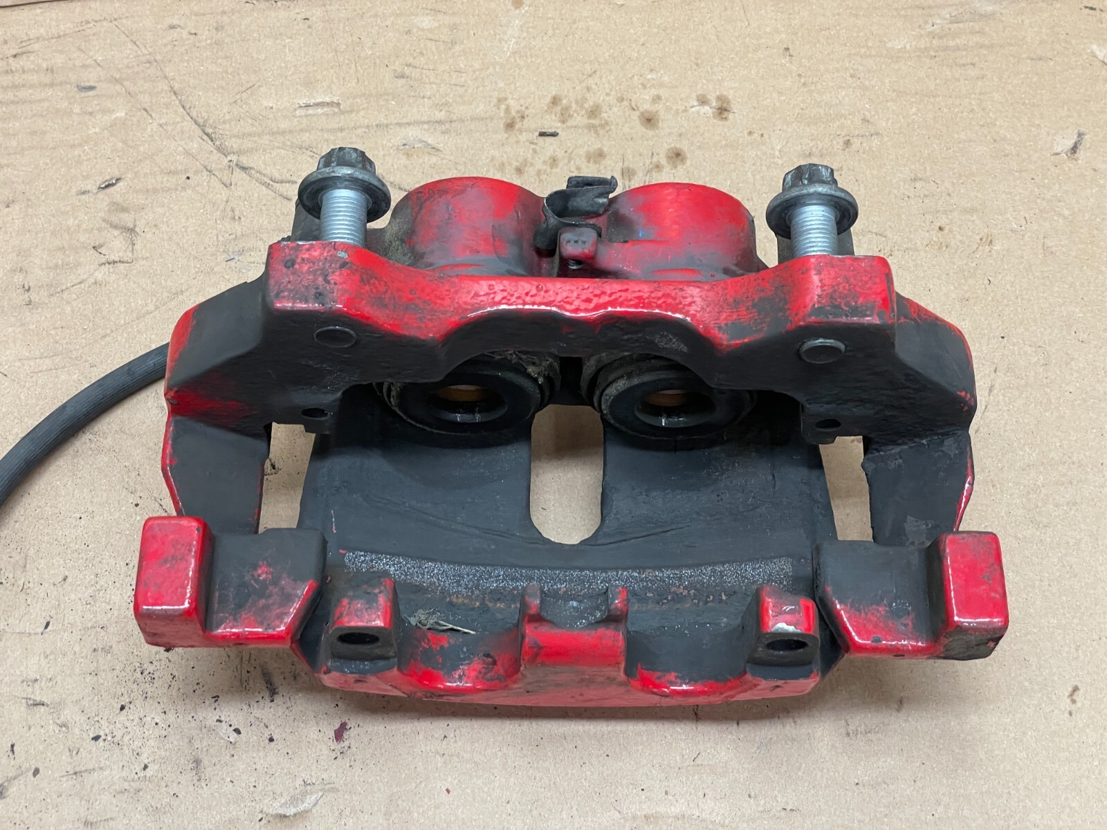 2017 2018 Maserati Levante Front Right Passenger Brake Caliper Red 1442 OEM