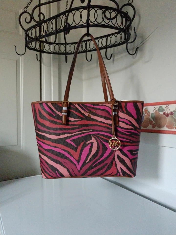 Bolso de Mano Michael Kors Jet Set Charm MD Marrón Rosa Cebra Nuevo con Etiquetas