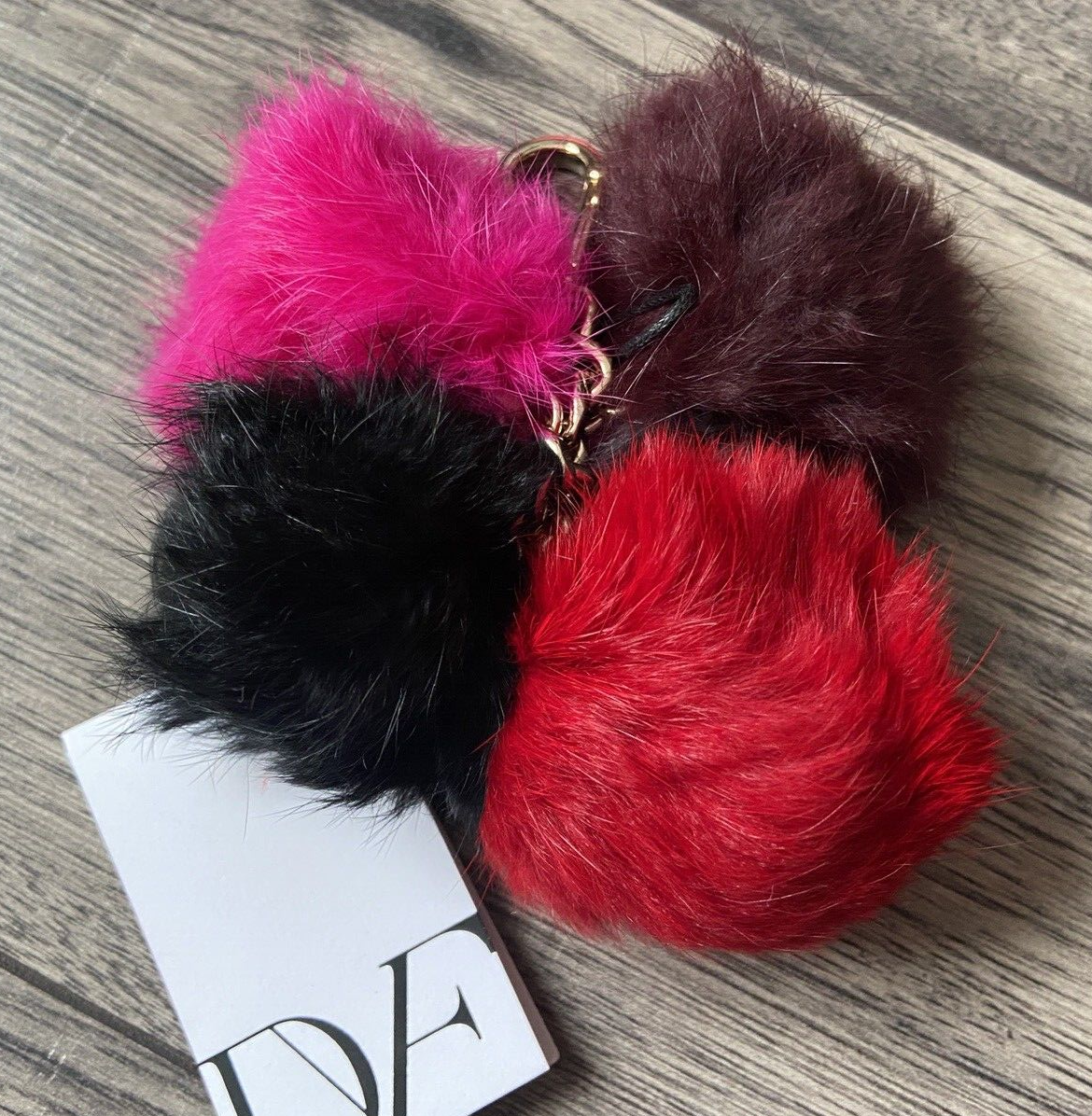 DIANE VON FURSTENBERG RABBIT FUR POMPOMS KEYCHAIN BAG CHARM RETAIL £51 BNWT