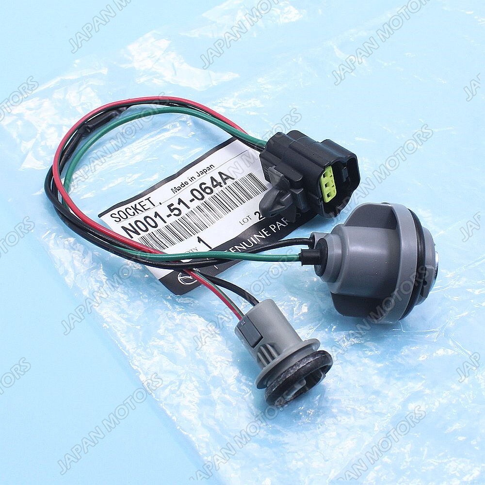 New Genuine OEM Mazda Front Combination Lamp Socket Assy N001-51