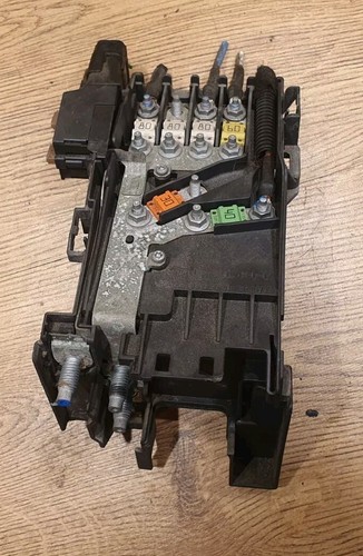 Citroen C4 Picasso Grand Picasso peugeot 308 5008 508 Hdi Fuse Box under bonnet - Picture 2 of 6