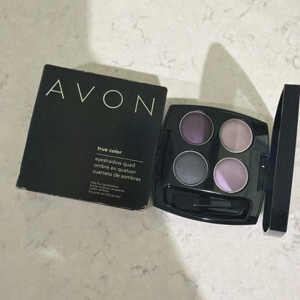 Avon True Color Eyeshadow Quad: Purple Haze Q708 Discontinued - Image 2 of 4