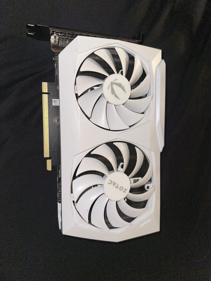 ZOTAC GAMING GeForce RTX 3060 AMP White Edition 12GB GDDR6 Graphics Card - Image 3 of 3