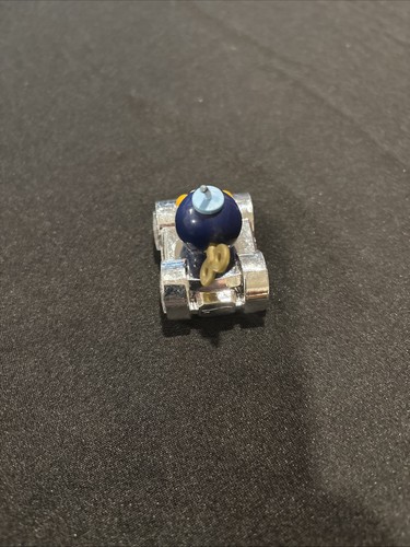 2019 Hot Wheels Nintendo Mario Kart Bob-omb Series 2 Blue Bomb 1:64 - Picture 7 of 8