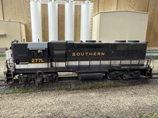 HO Scale Rapido GP38 Southern DCC and Sound Weathered