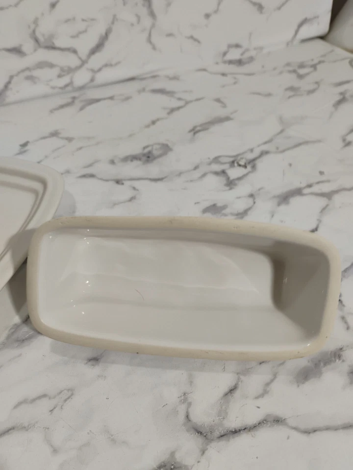 Plato de mantequilla cubierto Fiesta Ware BLANCO cerámica Homer Laughlin EE. UU. ¡USADO EN EXCELENTE ESTADO! Foto 4 de 4