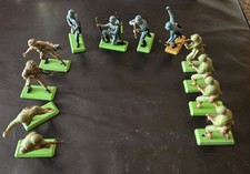 Britains Deetail Vintage WWII Toy Soldiers Lot of 12