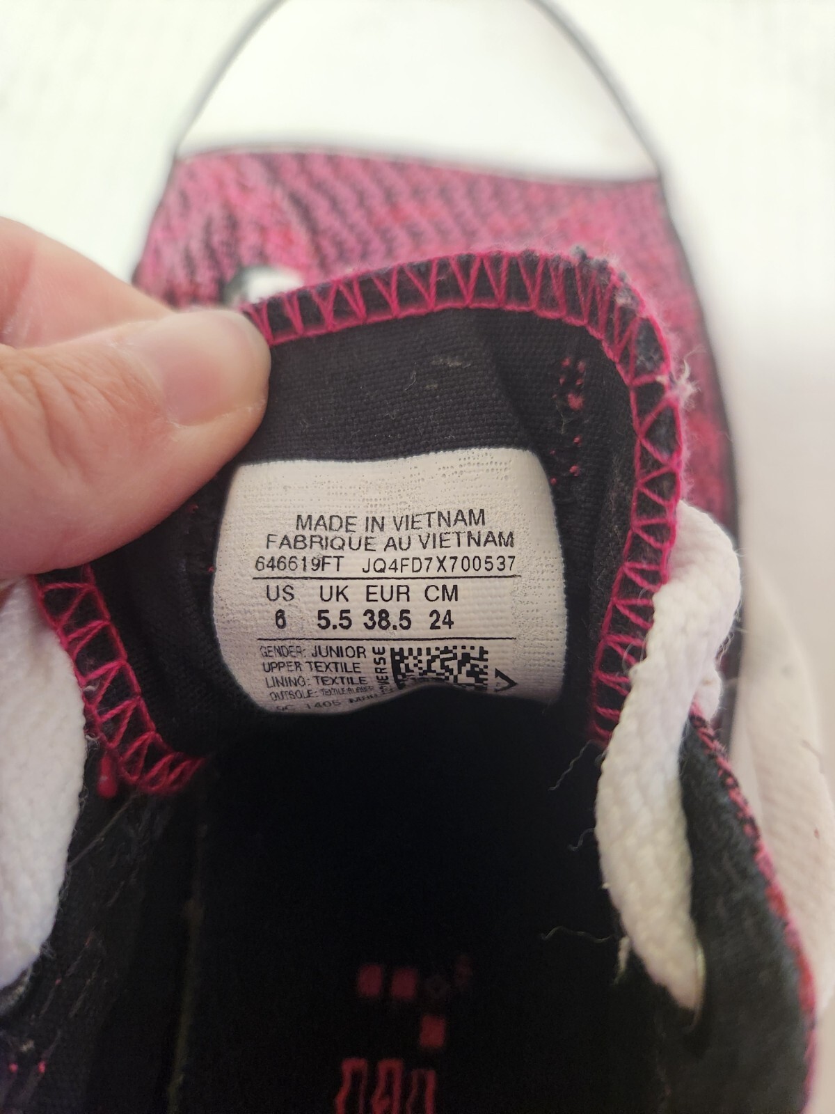 Converse Chuck Taylor All Star Womens Size 6 Pink Athletic Shoes Sneakers thumbnail 2