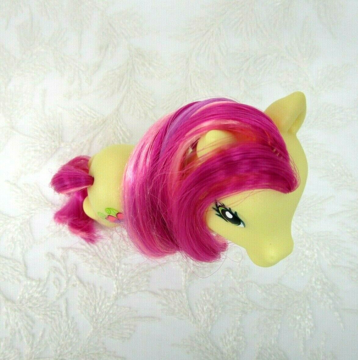 Hasbro My Little Pony Horse Toy 2007 Flower Yellow with Pink Mane