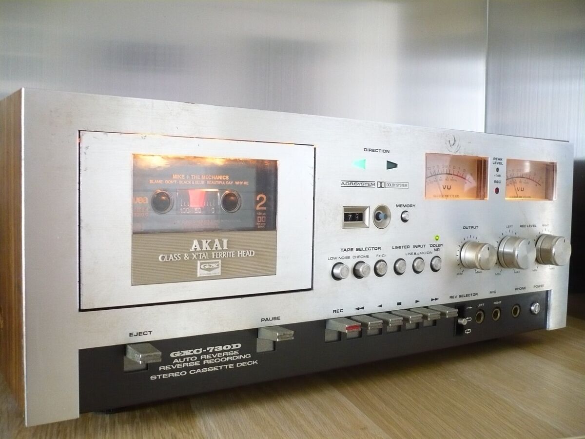TOP VINTAGE AKAI GXC-730D STEREO CASSETTE DECK - INCREDIBLE TOP VINTAGE AKAI GXC-730D STEREO CASSETTE DECK - INCREDIBLE