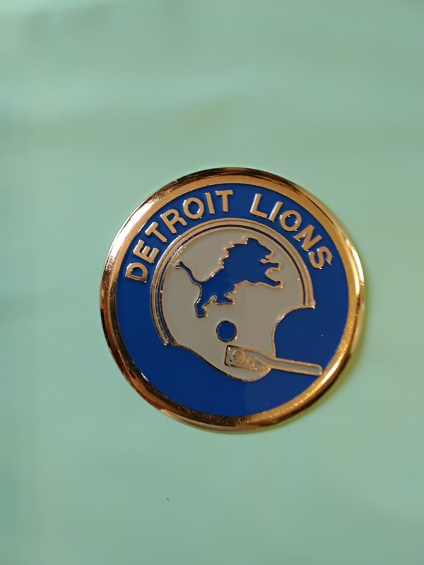 NFL DETROIT LIONS One bar Helmet MEDALLION 1970