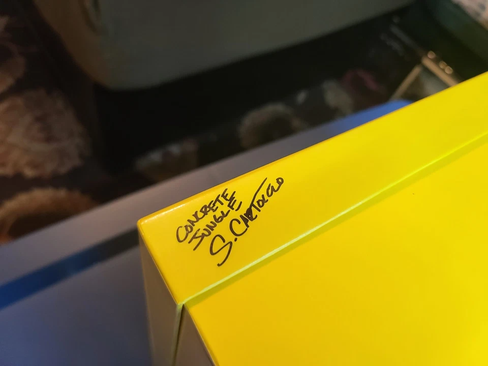 Ins Deck X Concrete Jungle Statue #12/36 Ultra Rare Yellow Jacket Variant  - Image 2 of 4